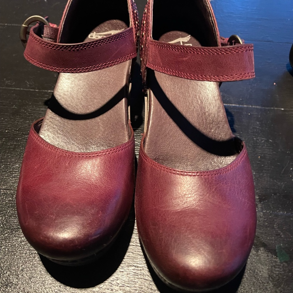 Dansko wine color size 41
